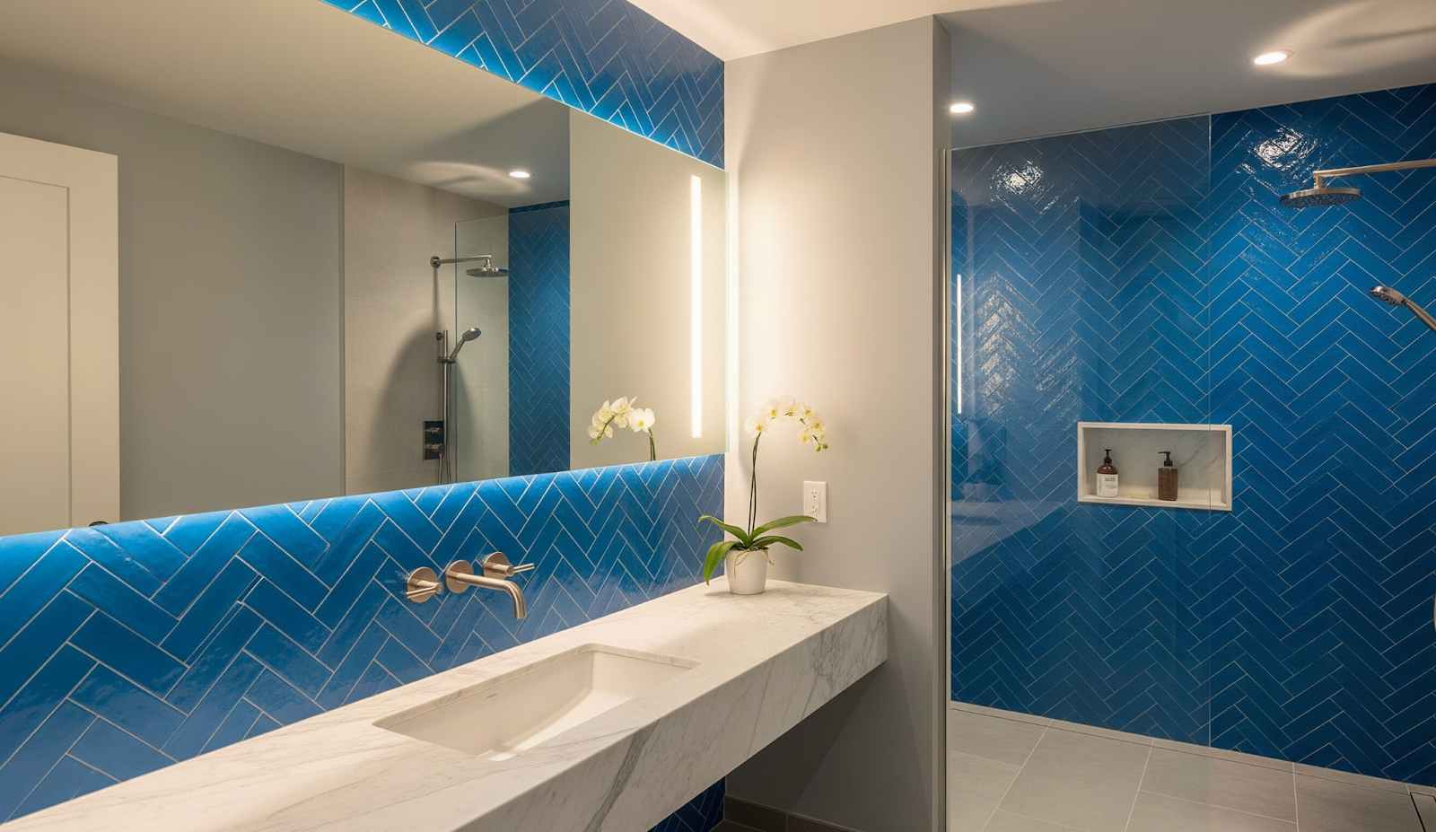 Electric Blue Energy: Bold Blue Bathroom Tile Ideas